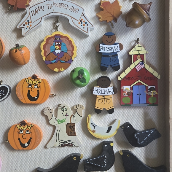 Colorful Wooden Holiday Ornaments - Picture 4 of 6